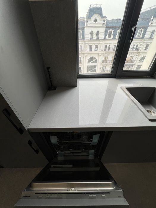 Жк Казахстан! Сдаётся новая 3- ком квартира срочно! Реальное фото!