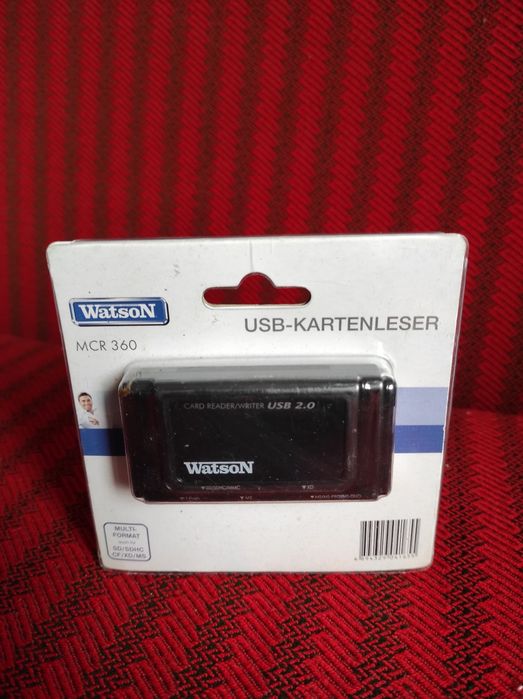 Cititor diferite tipuri de carduri, SDcarduri.
 Produs nou in cutie cu