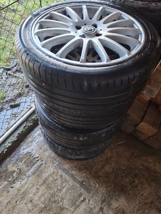 Vand Jante R17 cu tot cu cauciucuri 215/45 R 17