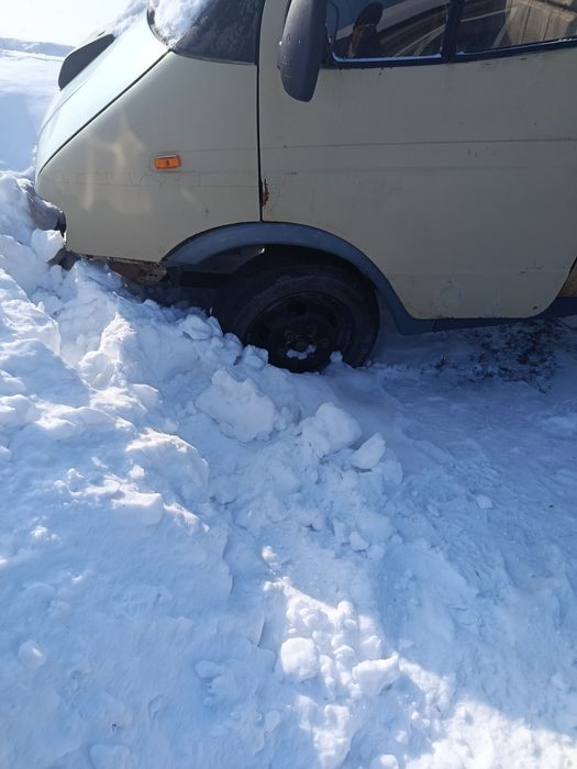 Продам газель на запчасти