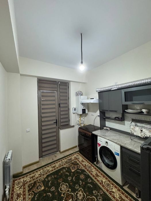 Sergile moshina bozor yonida yujniy vakzal KIUT universitet yaqin