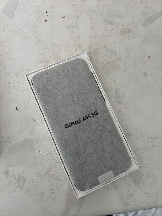 Samsung A35 5G с коробкой