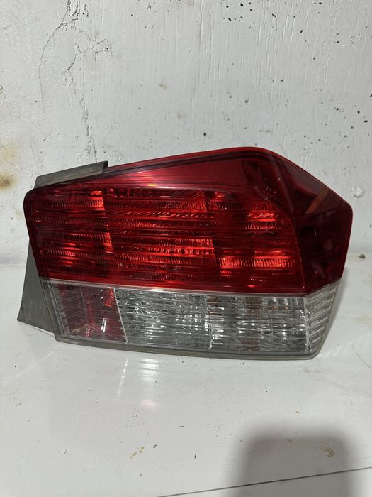 Задний фонарь на Honda city