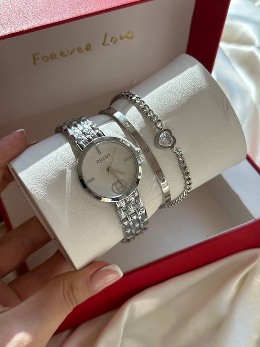 Женские наручные часы