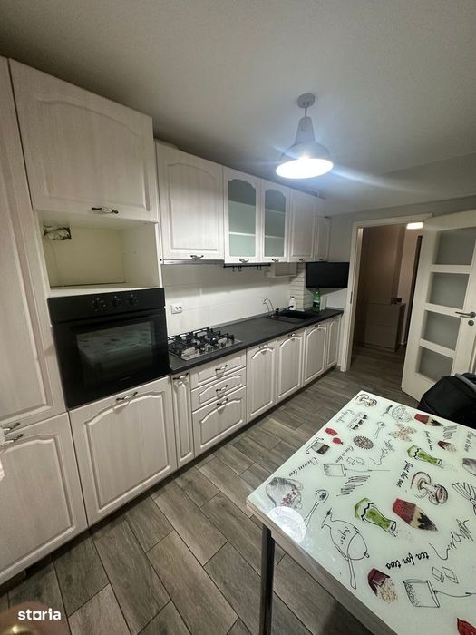 Apartament 3 camere de inchiriat-Metrou Aparatorii Patriei
