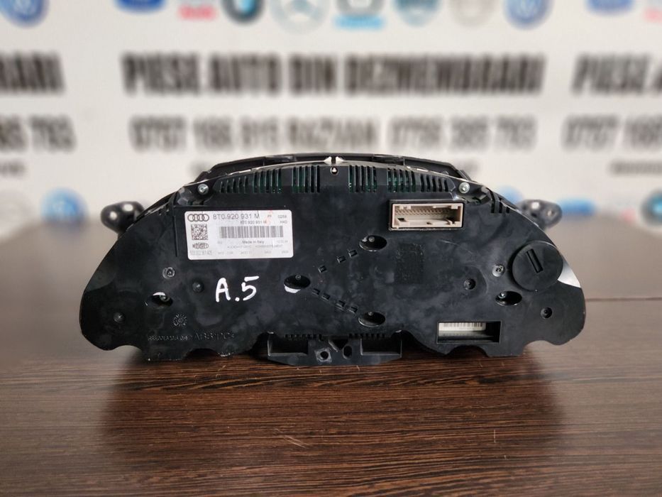 Ceasuri Bord Volan Stanga Audi A4 B8 A5 8T Cod 8T0920931M Cutie Automata Dezmembrez Audi A5 8T 2.7 Tdi Euro 5 Motor CGKA Cutie Automata MMW Bixenon Vo