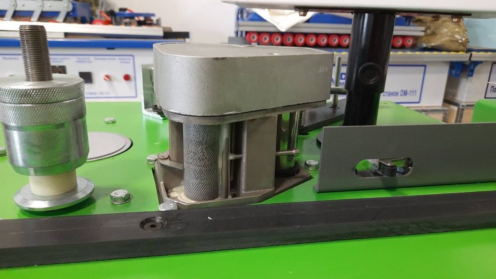 Кромкооблицовочный станок DELTAMACHINERY DM-112