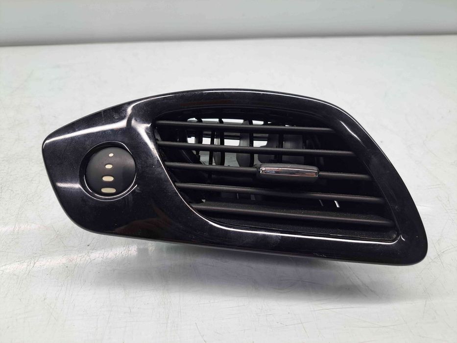 Grila aerisire stanga Renault Scenic 3 (J95) Facelift [Fabr 2009-2015
