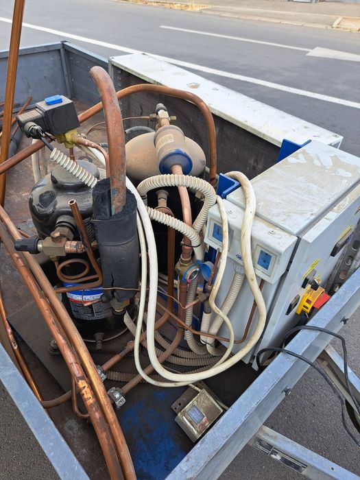 vând agregat cameră frig