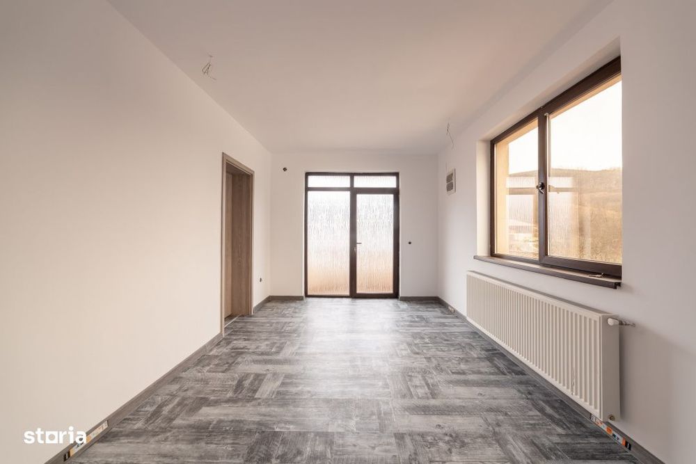 Casa spatioasa P+1+M – Izvorani, Ștefanesti | Ideala pentru 2 famil