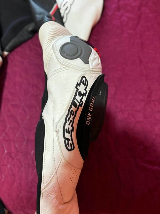 Цял кожен екип Alpinestar