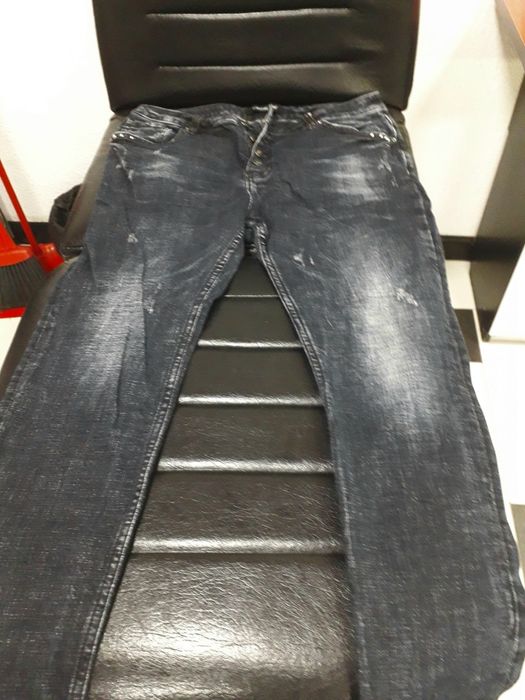 Продаю джинсы очень хорошего качества