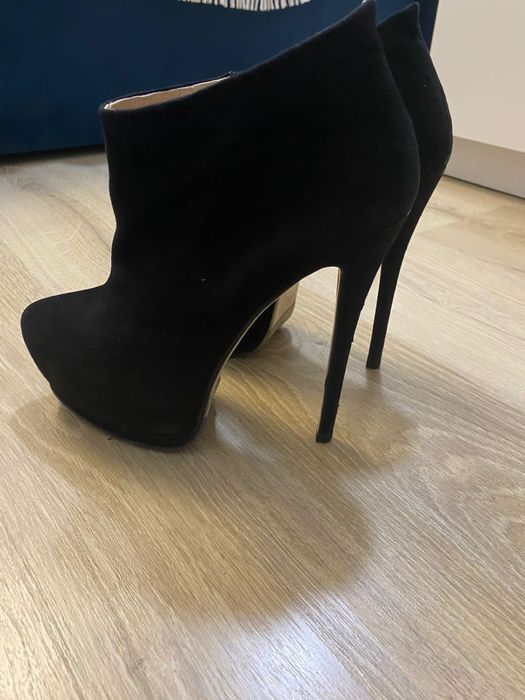 Осенние ботильоны на каблуке