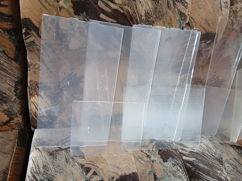 Плексиглас бял и прозрачен