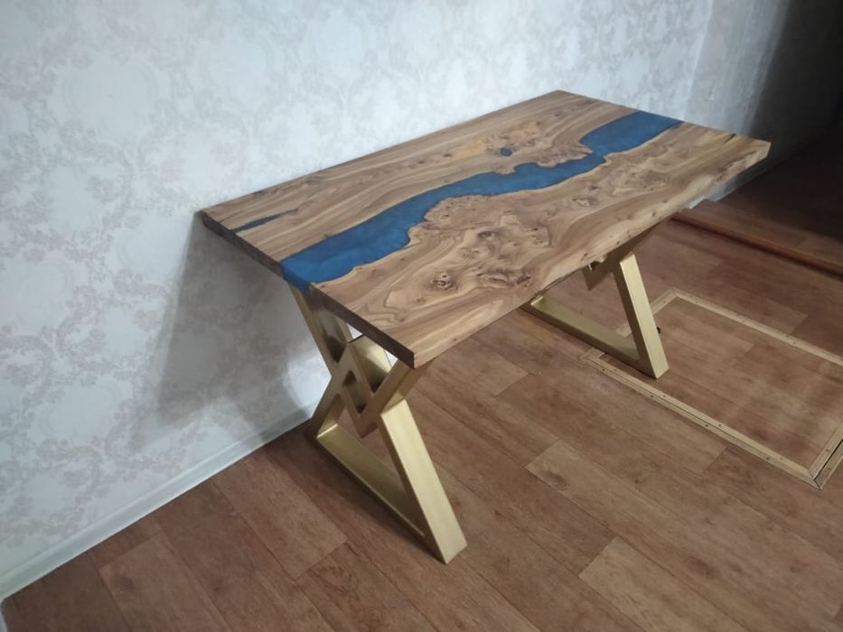 Столы из массива