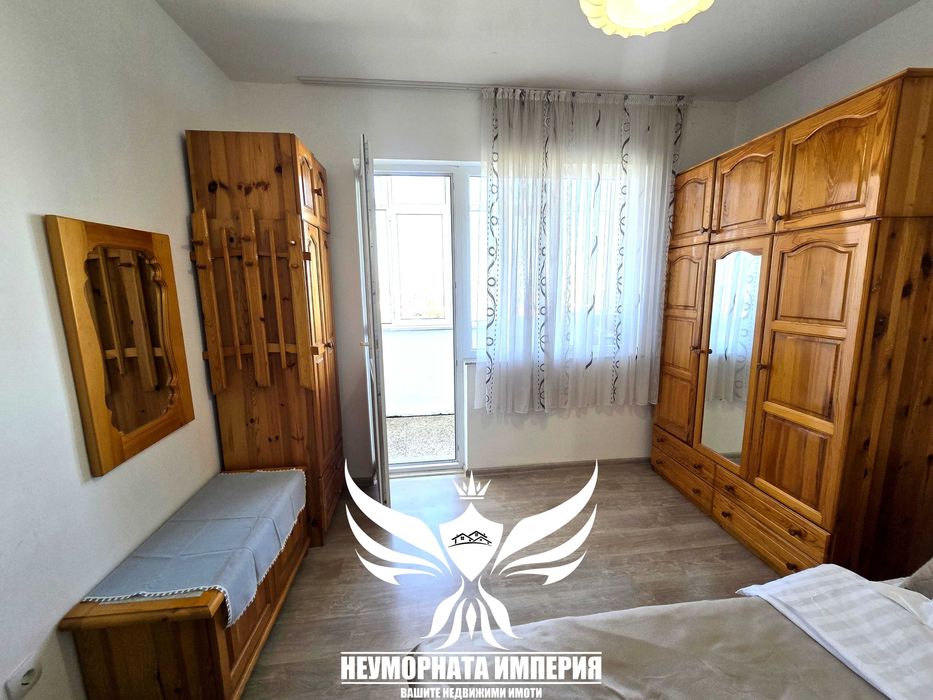 Продавам тристаен/четиристаен апартамент с площ от 87кв.м. на седми етаж в гр.Асеновград, кв.Запад