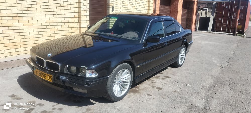 Прдою BMW 730 иделано машина