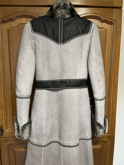 Продам детские куртки