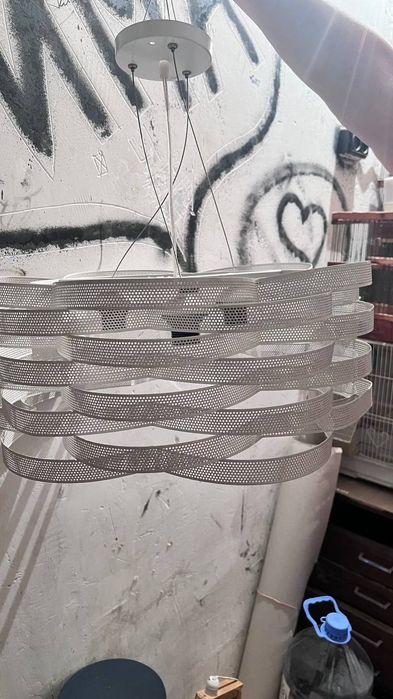 2 люстры 1-5,2-3 лампы