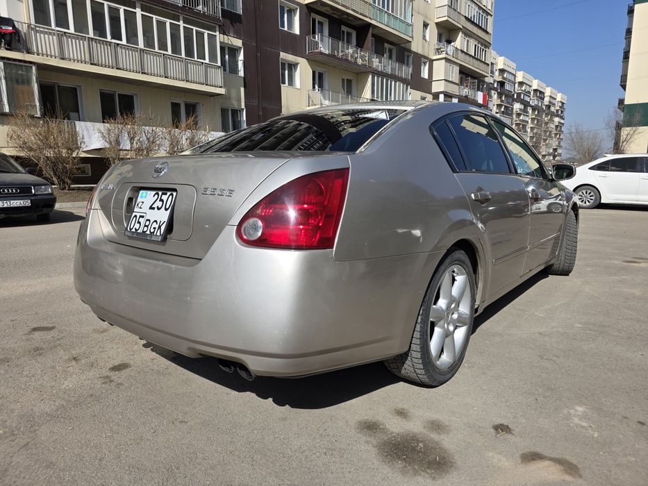Nissan Maxima 2004