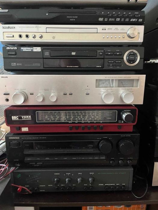 Продавам музикална апаратура.