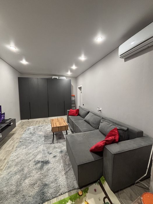 Продам квартиру двухкомнатную