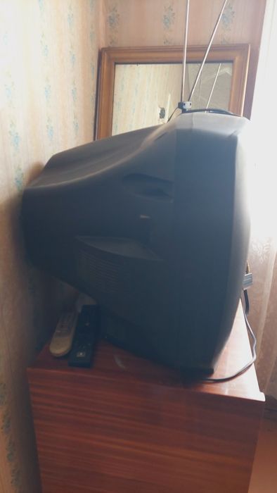Телевизор б / у бесплатно