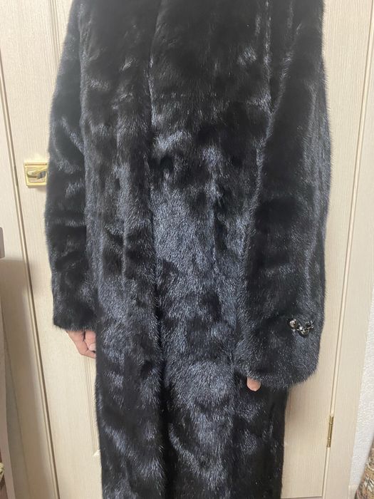 Продам шубу норковую