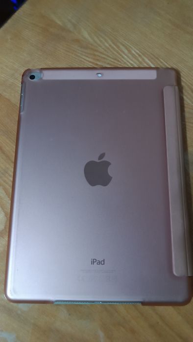Продам Apple IPad air 2