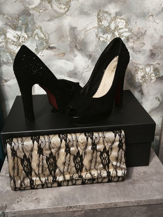 Продам  фирменные туфли, размер 35/36