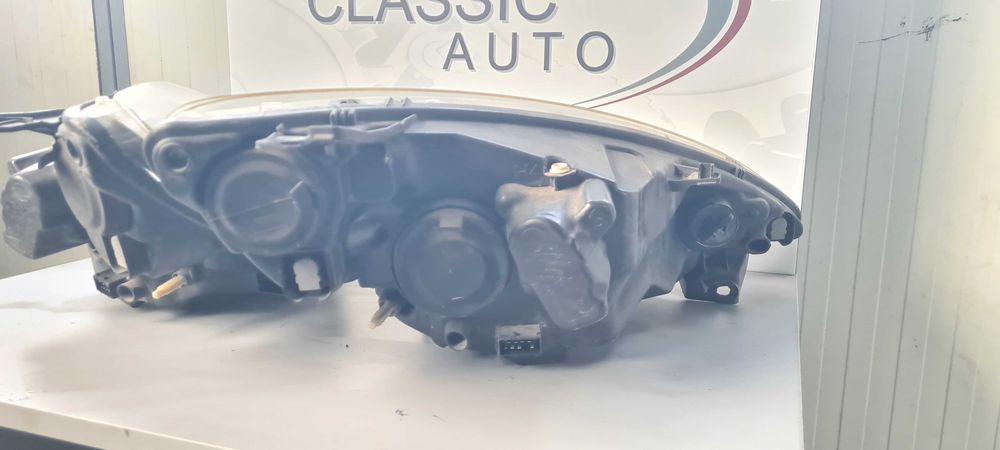 Фарове Peugeot 1007 2005г.