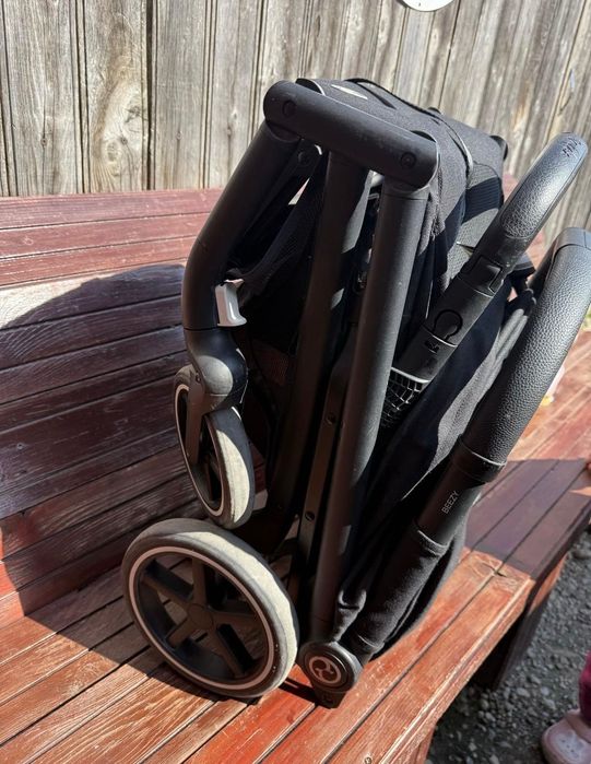 Cybex  Gold beezy black