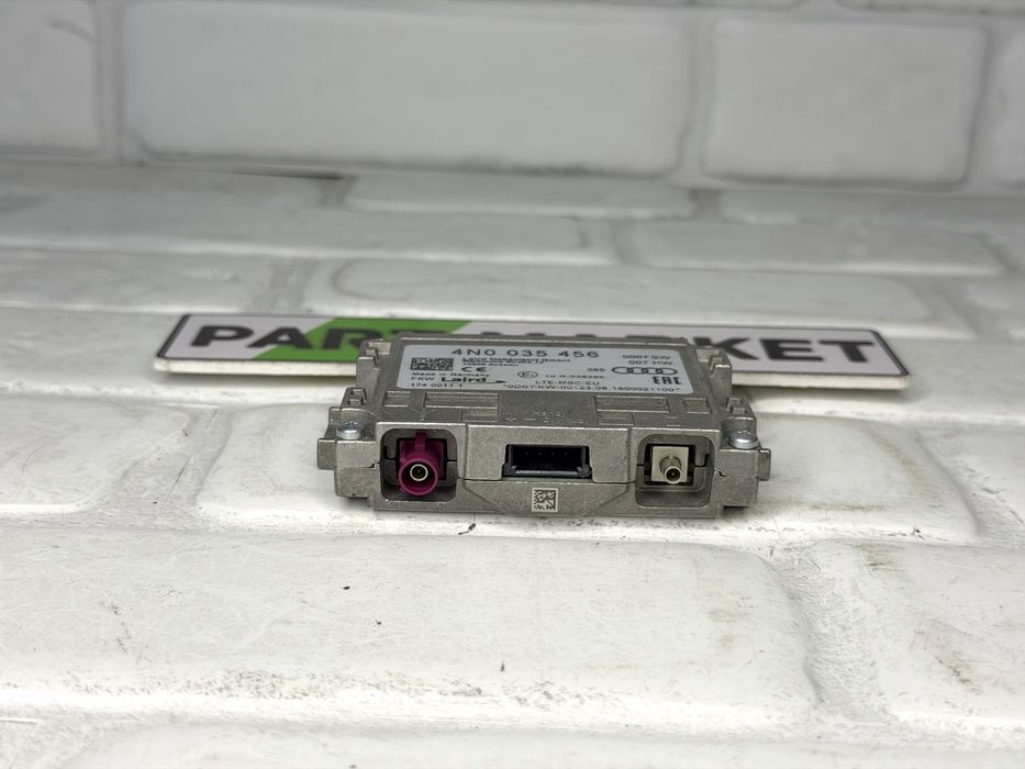 Модул антена AUDI 4N0035456