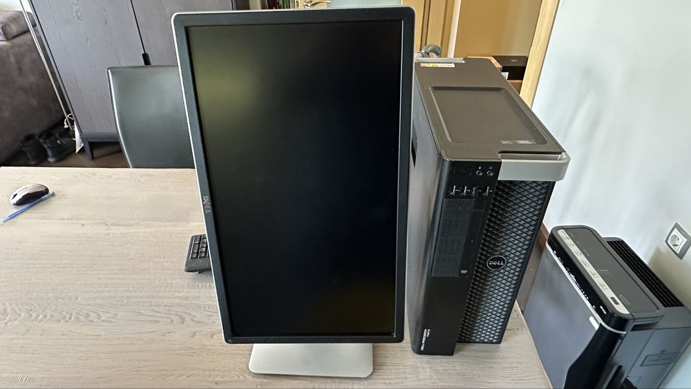 Работна станция Dell Precision T3510 + монитор Dell 22”