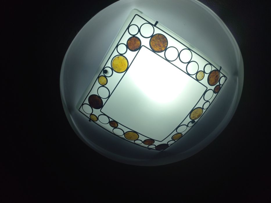 Продаётся люстра