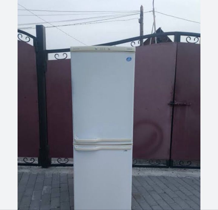 Продам холодильник
