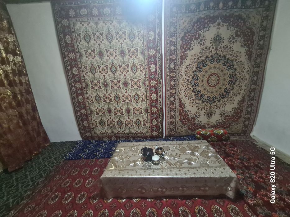 Ichan qala ichida uy sotiladi