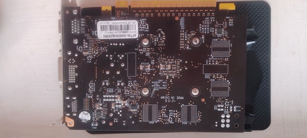Продам видеокарту GTX750 2 GB