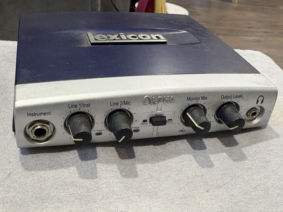 Продаю аудиокарту lexicon alfa