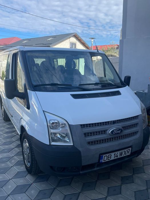Ford transit 8+1