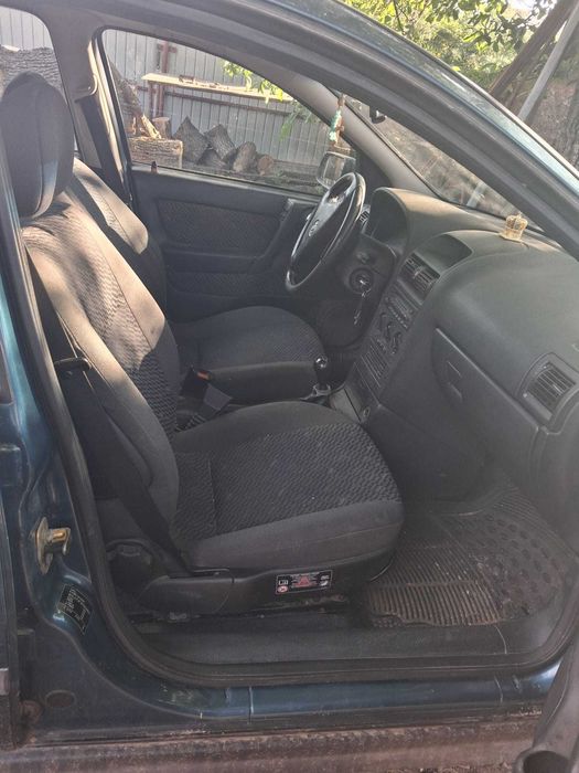 Masina Opel astra G