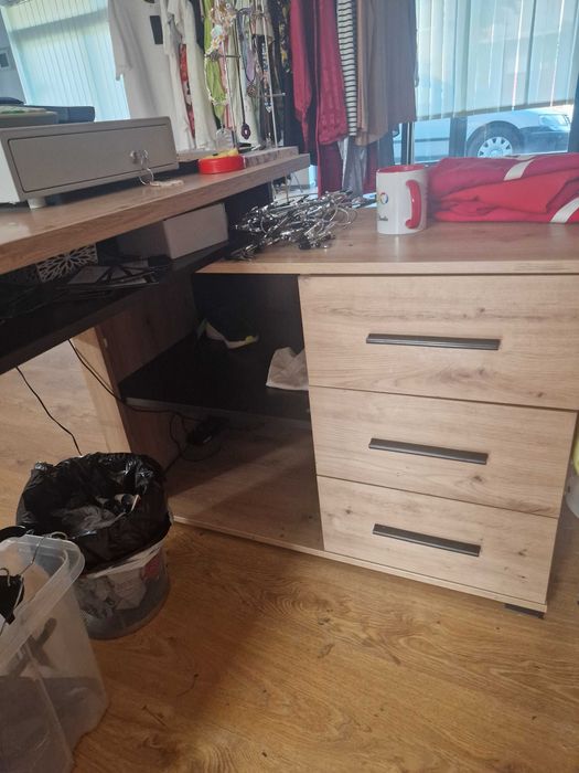 Birou modular versatil din PAL gros (în L sau drept)