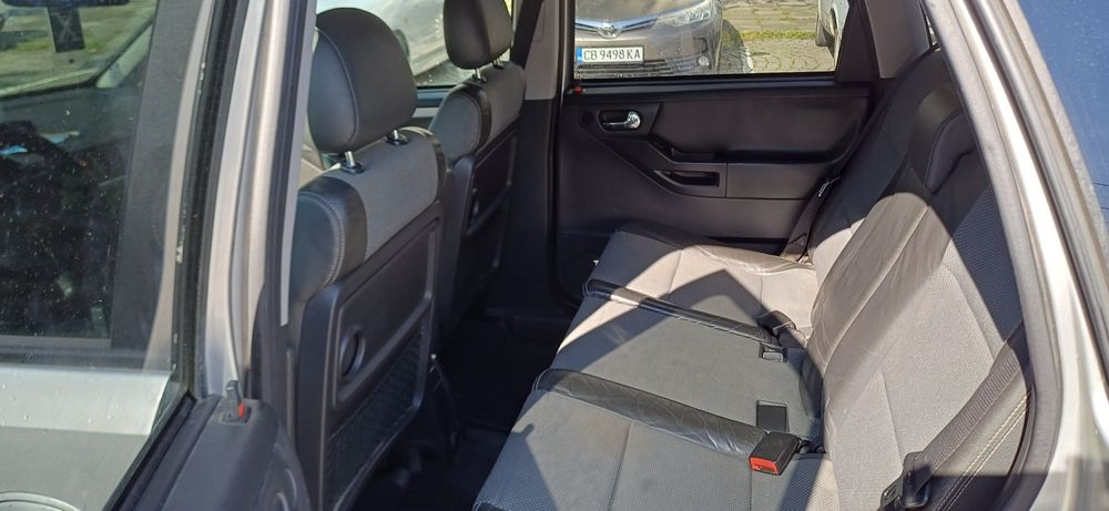 Опел Мерива 1,4 газ/бензин