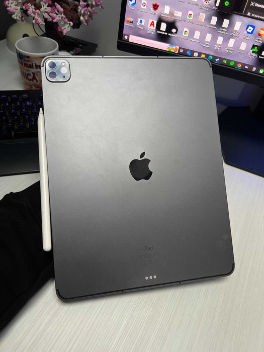 Ipad Pro 12.9 5th gen 256GB Wi‑Fi + Cellular