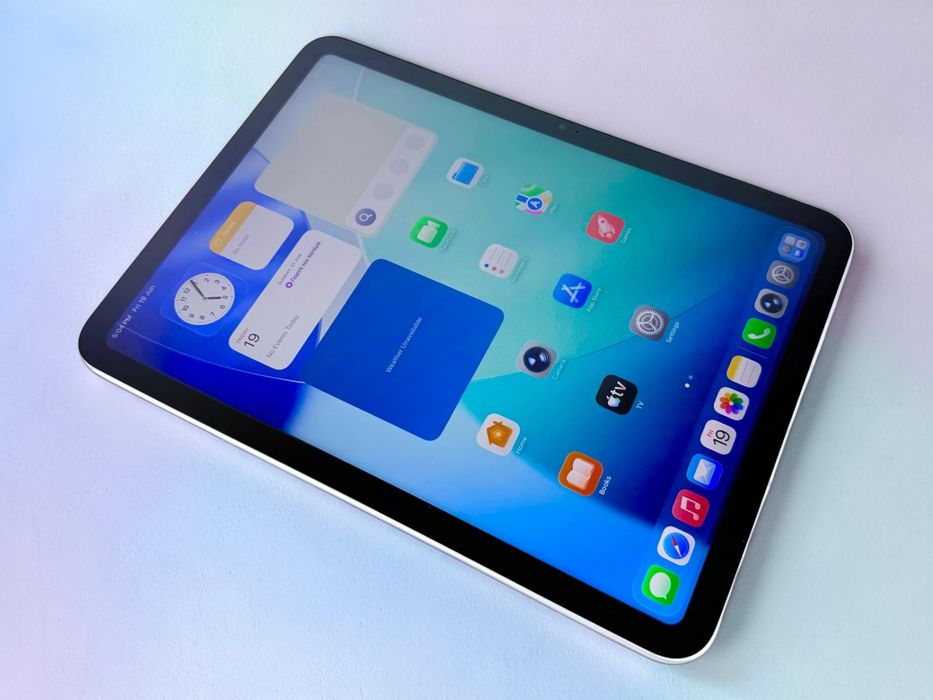 НОВ! Apple iPad (A16) 11" 2025 256GB Wifi + Cellular Silver Гаранция!