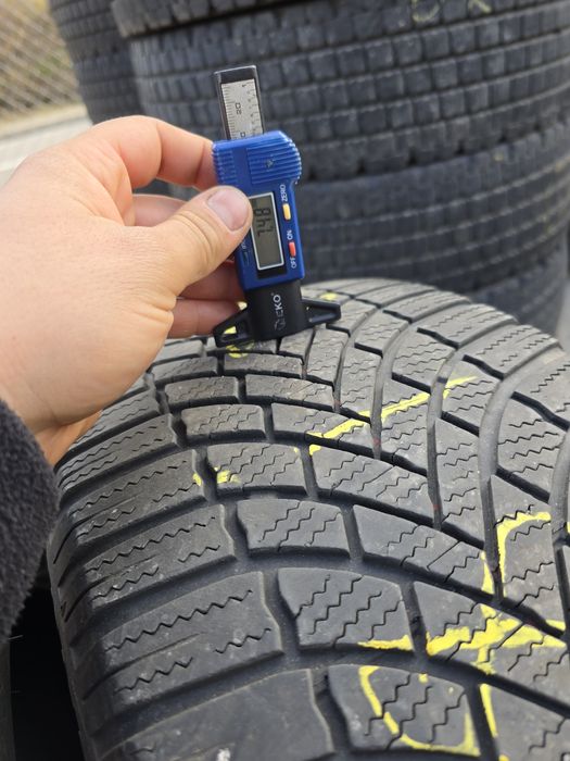 Anvelope de iarna 235-55r18 Bridgestone