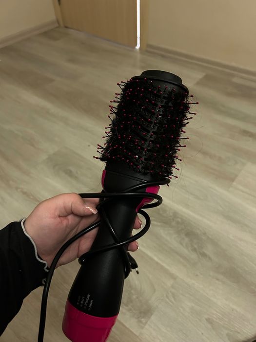 Четка - сешоар за коса