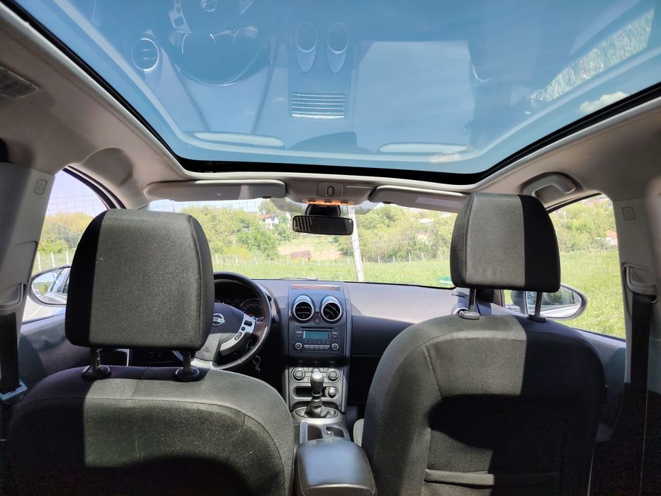 ** Nissan Qashqai 7 locuri 1.5 diesel **