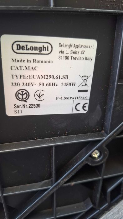 Espressor automat De'Longhi Magnifica Evo ECAM 290.61.SB, 1450W, 15 bari, Rasnita cu 13 setari, Negru/argintiu (nu are carafa pt. lapte)