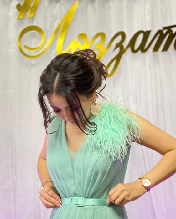 Красивое вечернее платье